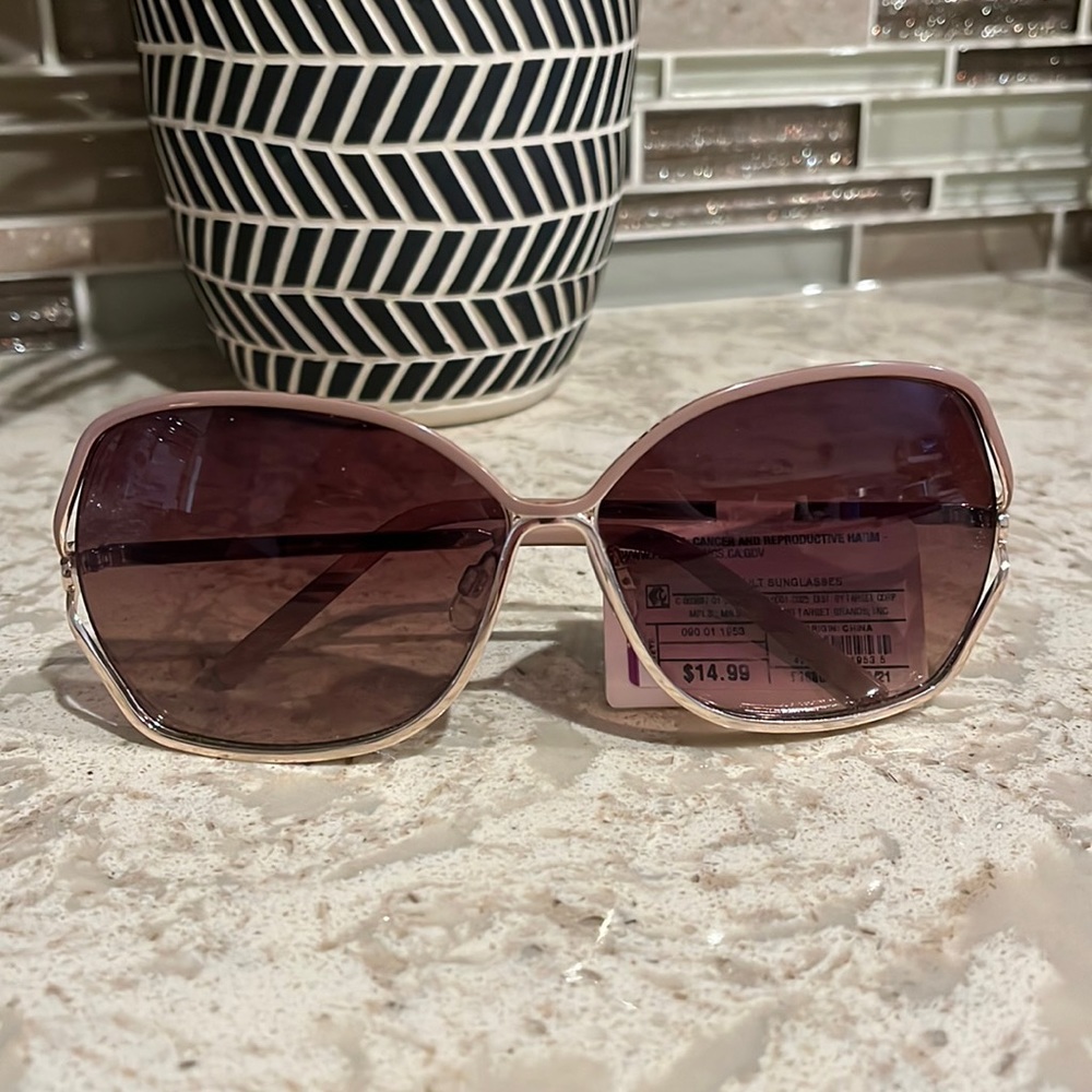 NWT sunglasses